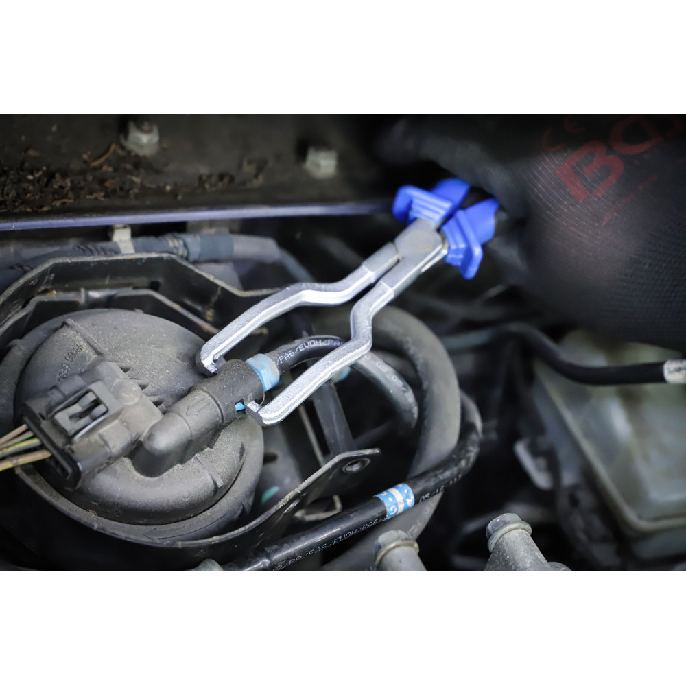 Pince Spéciale Conduites Carburant BGS 8260 - 230 Mm | Pour Filtres VW, Audi, Mercedes, Opel