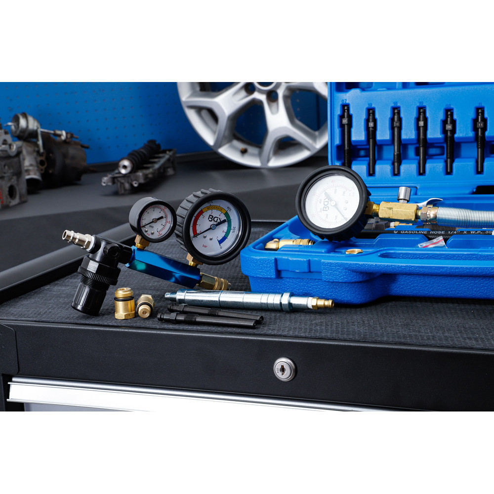 Kit Testeur De Compression Moteur WeFun – 8 Pièces, Manomètre 300 PSI, 4 Adaptateurs, Avec Mallette